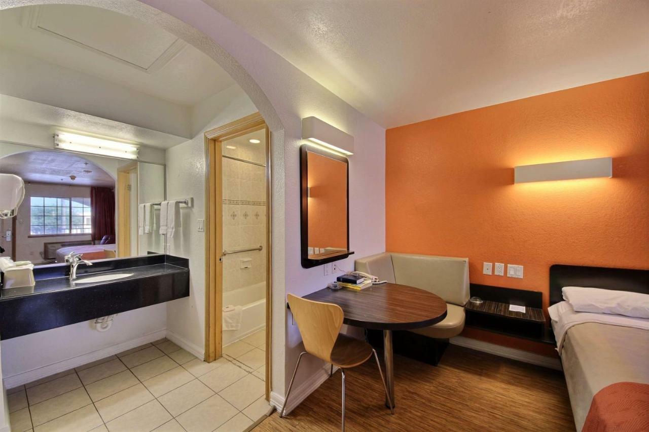 Motel 6-Edinburg, Tx Esterno foto