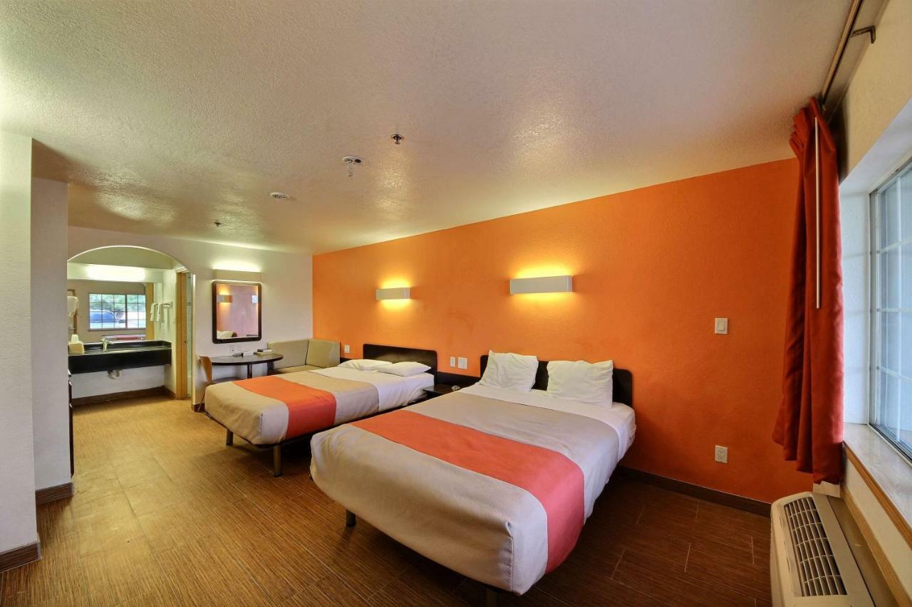 Motel 6-Edinburg, Tx Esterno foto