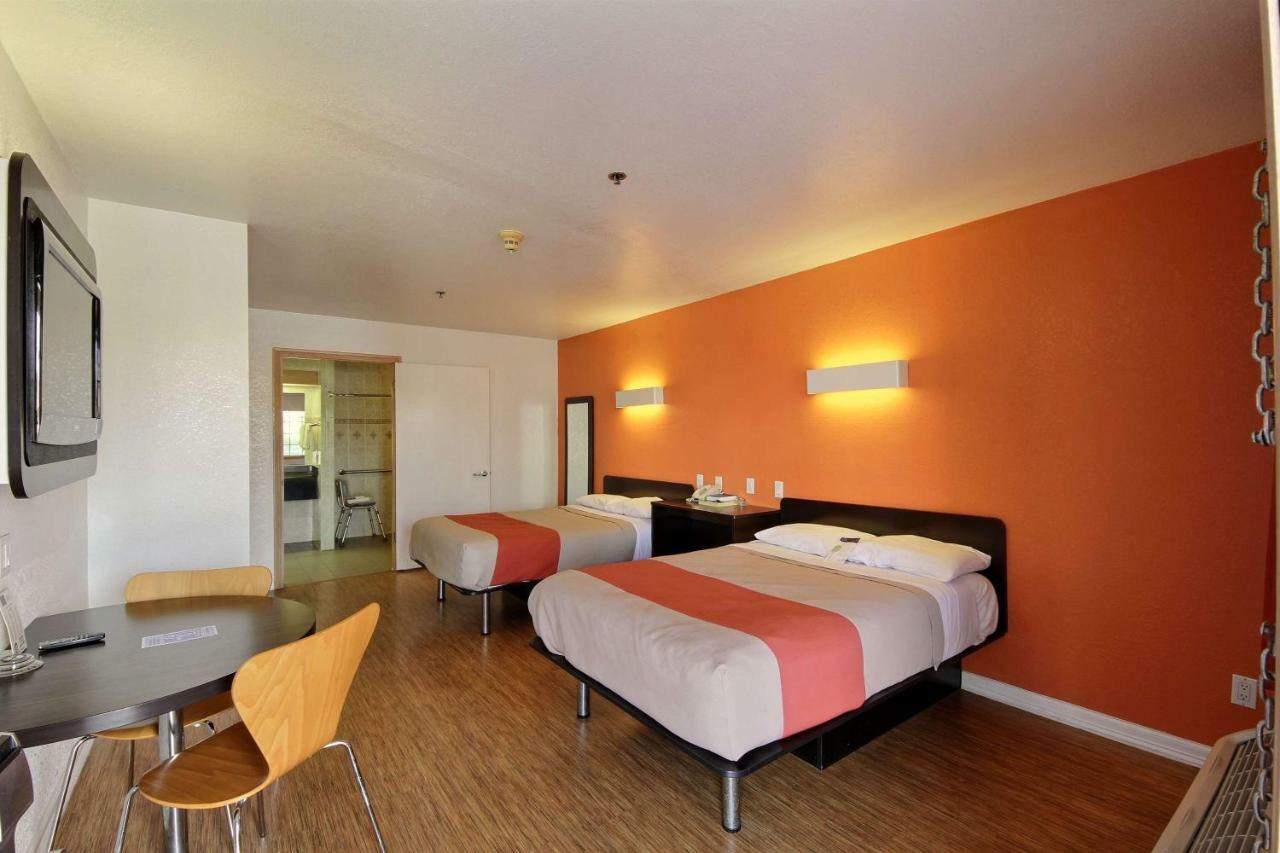 Motel 6-Edinburg, Tx Esterno foto